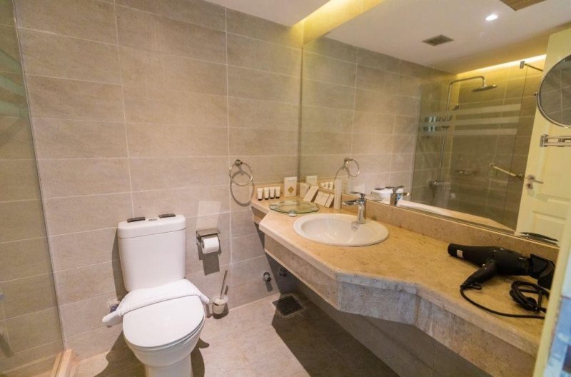 Hurghada utazás Seven Seas Jolie Bay