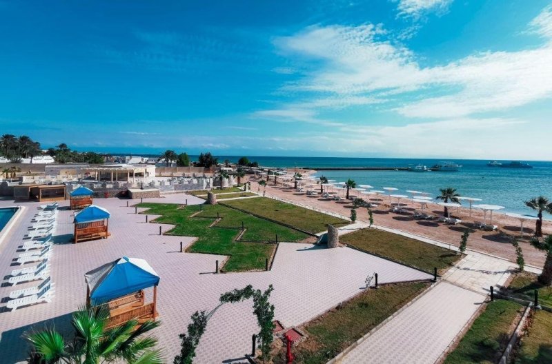 Hurghada utazás Seven Seas Jolie Bay