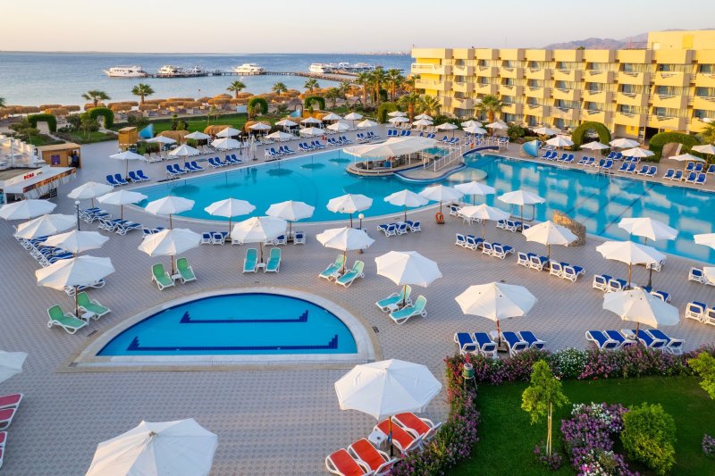 Hurghada utazás Seven Seas Jolie Bay