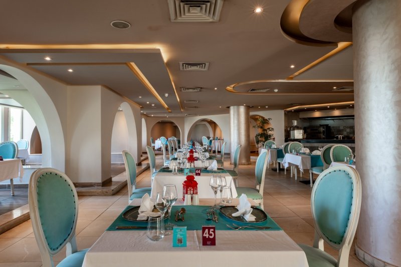 Hurghada utazás Seven Seas Jolie Bay