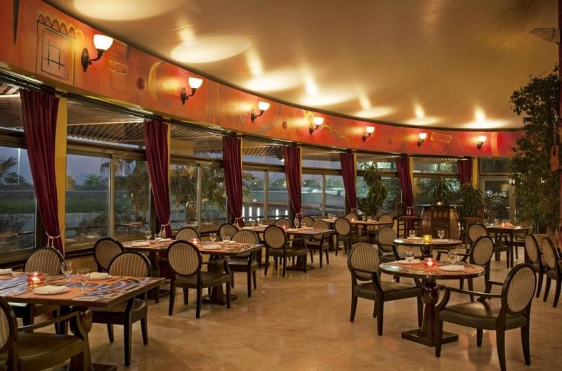 Abu Dhabi utazás Sheraton Abu Dhabi Hotel & Resort