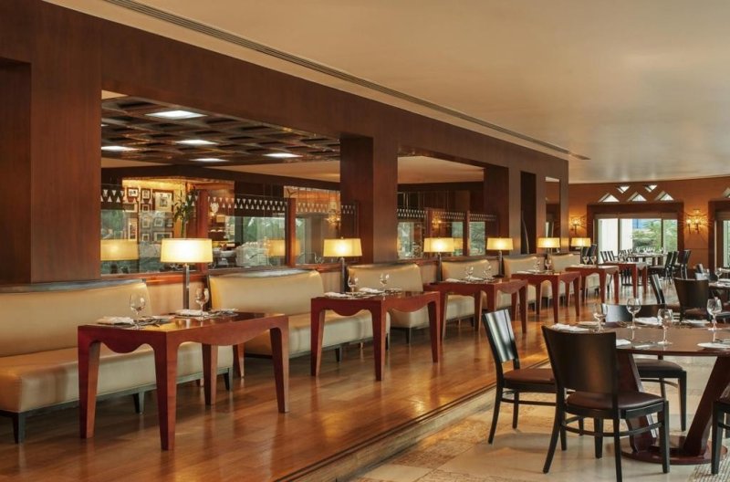 Abu Dhabi utazás Sheraton Abu Dhabi Hotel & Resort