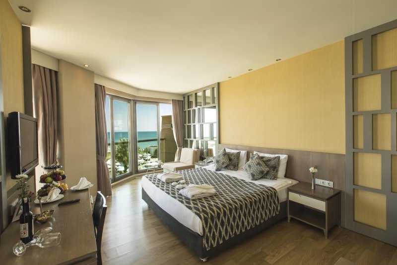 Deluxe kétágyas szoba kertre néző kilátással és pezsgőfürdővel