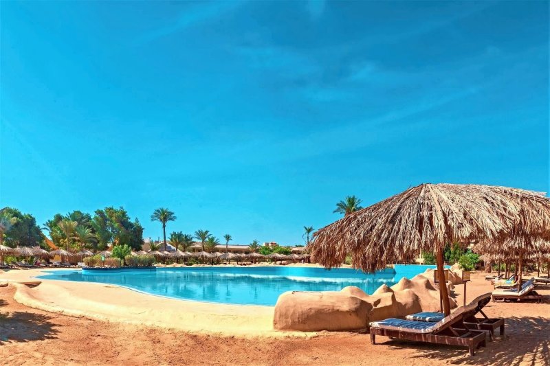 Hurghada utazás Sindbad Club