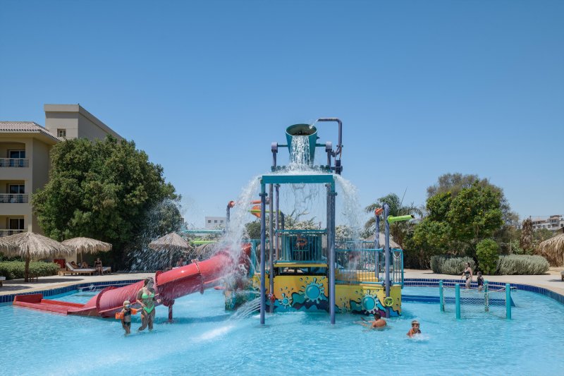 Hurghada utazás Sindbad Club