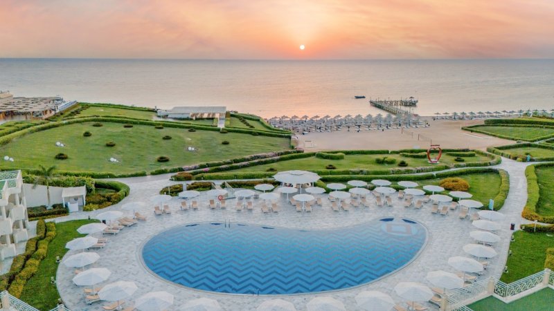 Marsa Alam utazás Sirena Beach Resort & Spa