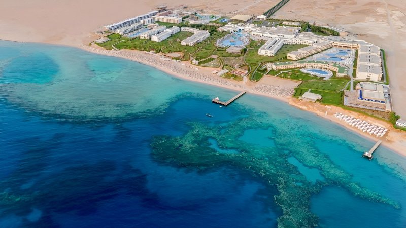 Marsa Alam utazás Sirena Beach Resort & Spa