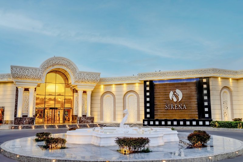 Marsa Alam utazás Sirena Beach Resort & Spa