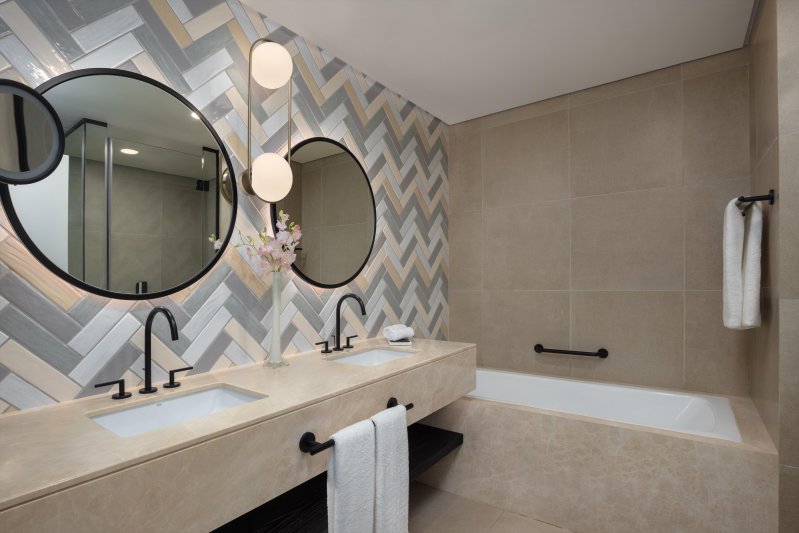 Dubai utazás Sofitel Al Hamra Beach Resort