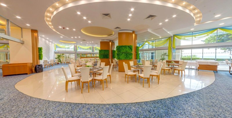 Sol Marina Palace Neszebár