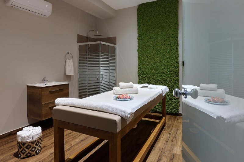 Kréta Gouves utazás St. Constantin