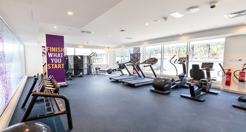 Dubai utazás Studio M Arabian Plaza Hotel & Apartments