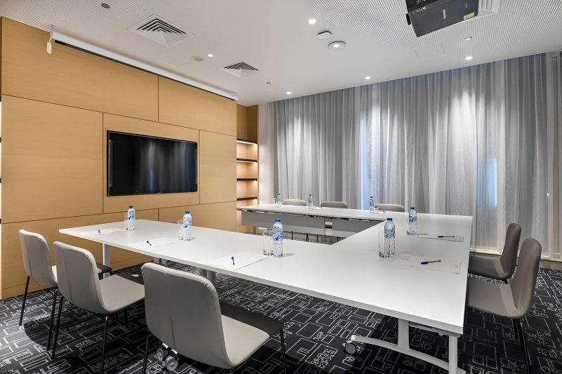 Dubai utazás Studio M Arabian Plaza Hotel & Apartments