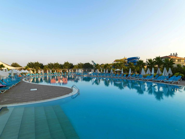 Sultan Of Dreams Hotel & Spa Side