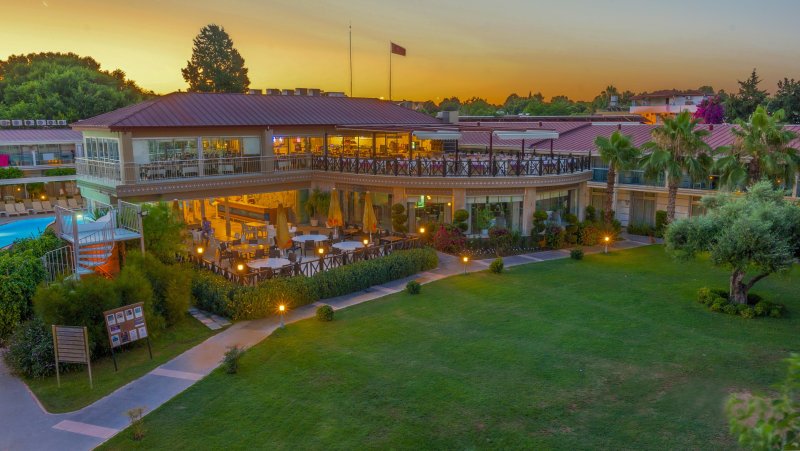 Sun Club Side Side
