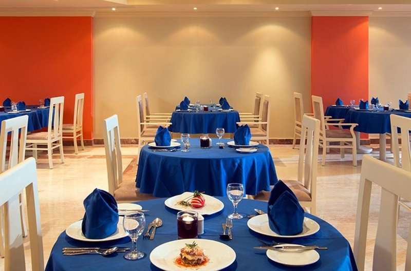 Hurghada utazás Sunrise Alora Aqua Park Resort