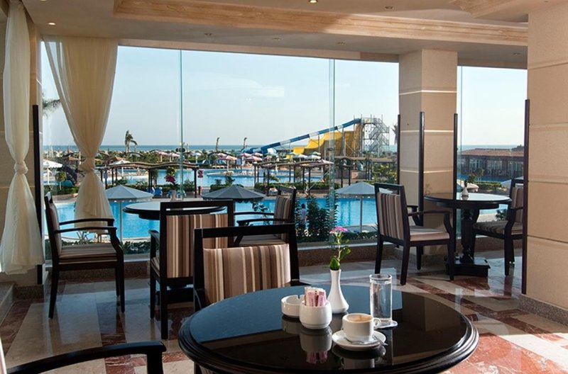 Hurghada utazás Sunrise Alora Aqua Park Resort