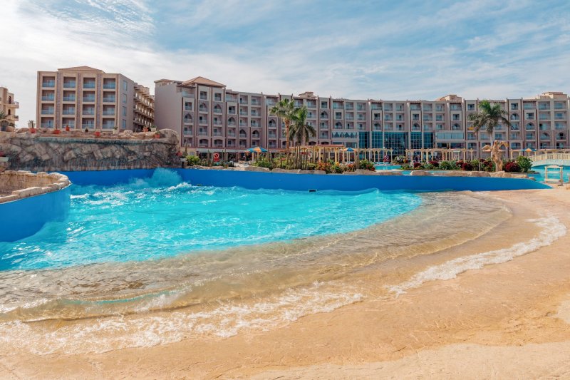 Hurghada utazás Sunrise Alora Aqua Park Resort
