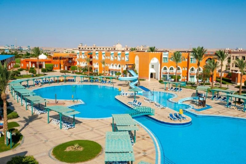 Hurghada utazás Sunrise Garden Beach