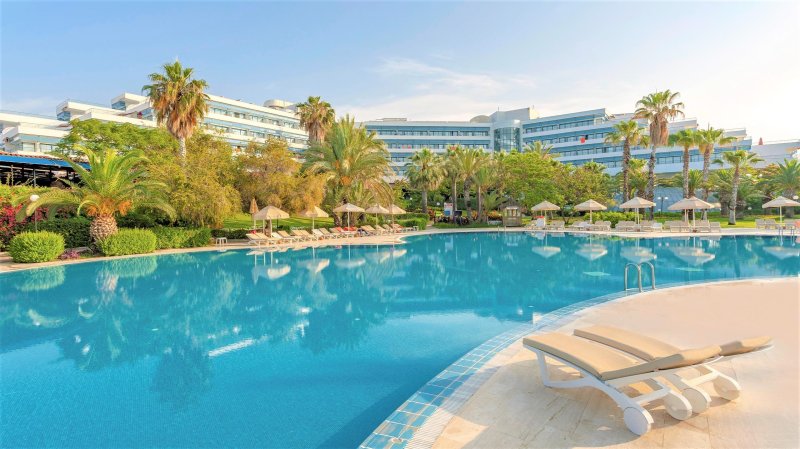 Sunrise Resort Side