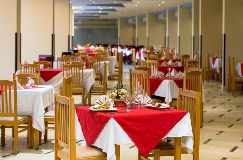 Hurghada utazás Sunrise Solara Aqua Park Resort