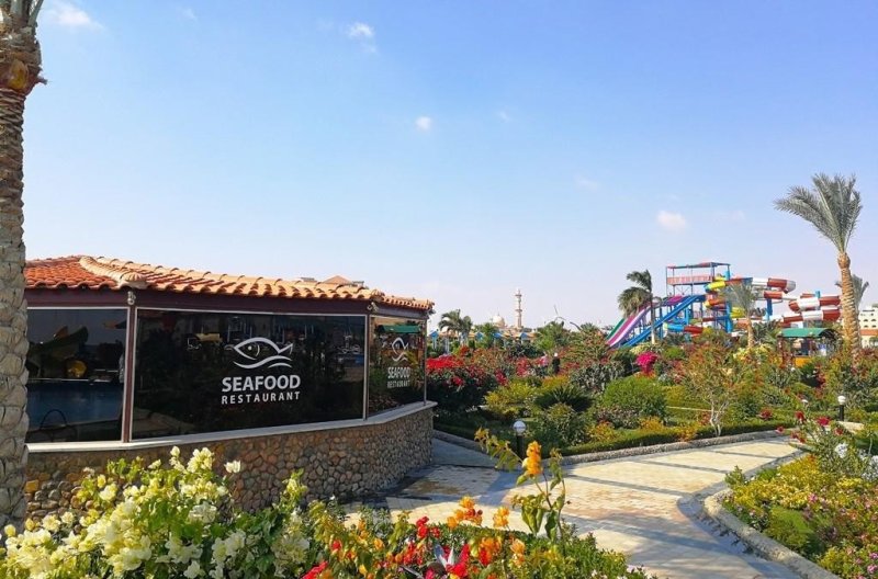 Hurghada utazás Sunrise Solara Aqua Park Resort