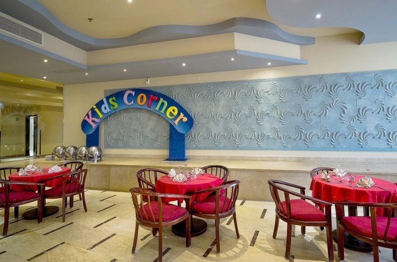 Hurghada utazás Sunrise Solara Aqua Park Resort