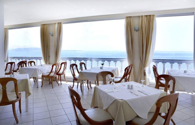 Korfu utazás Sunshine Corfu Hotel & Spa