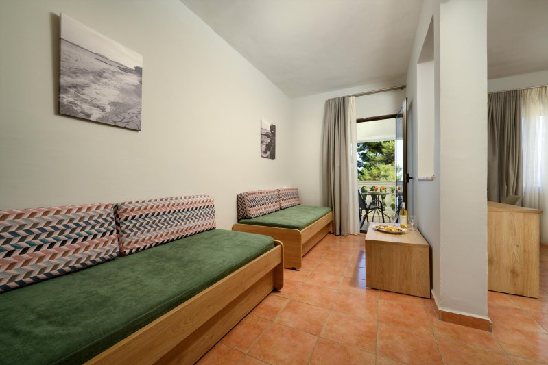 Családi bungaló tengerre néző kilátással