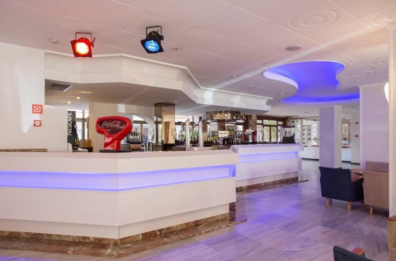 Mallorca utazás Tent Bahia De Palma