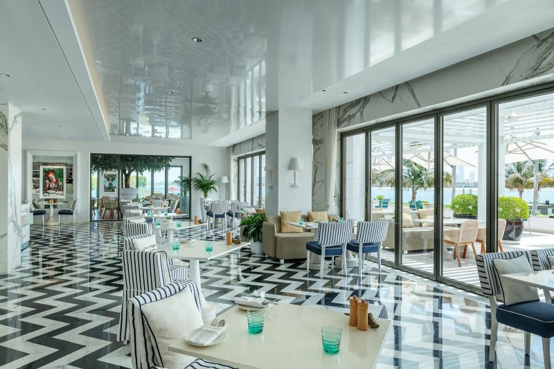 Dubai utazás Th8 Palm Dubai Beach Resort Vignette Collection