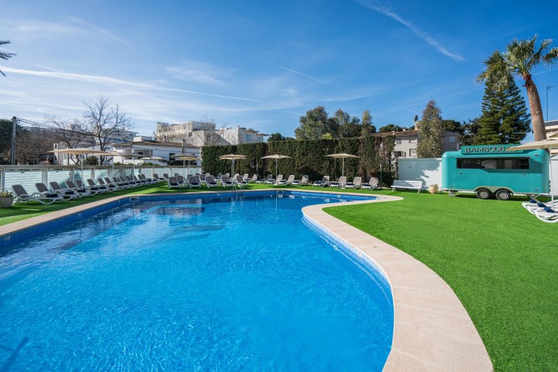 Thb Maria Isabel Mallorca