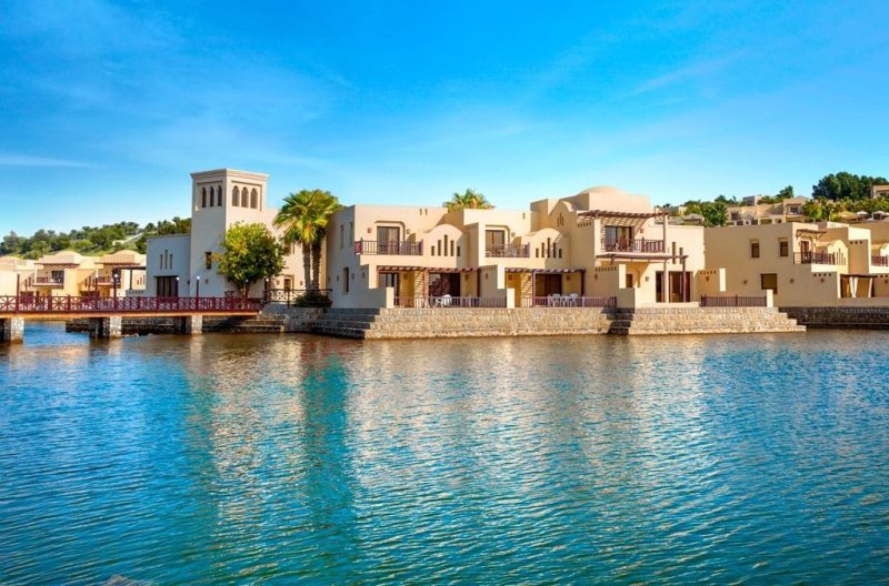 Ras Al Khaimah utazás The Cove Rotana Resort