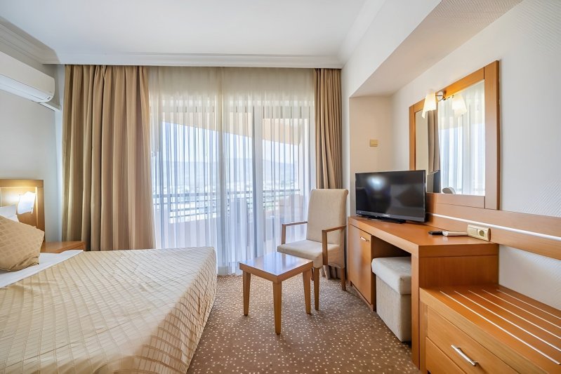 Bodrum utazás The Holiday Resort