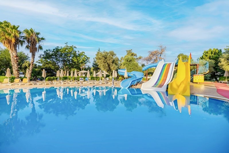 Bodrum utazás The Holiday Resort