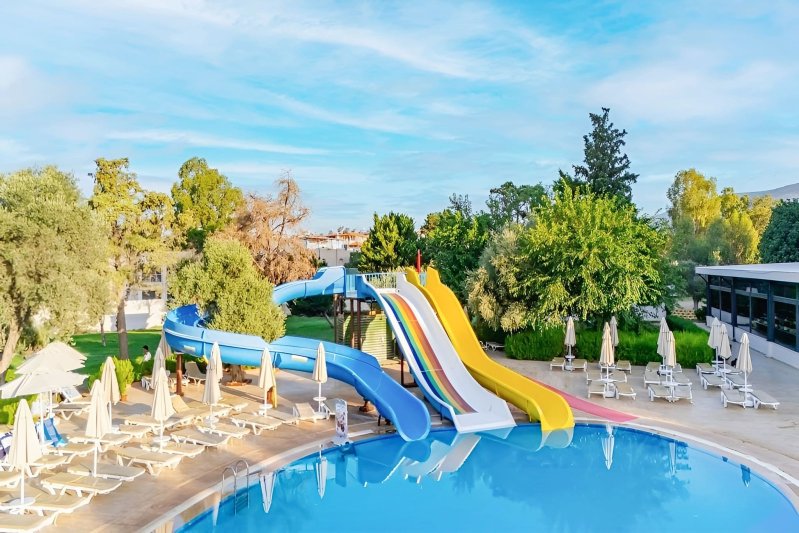 Bodrum utazás The Holiday Resort