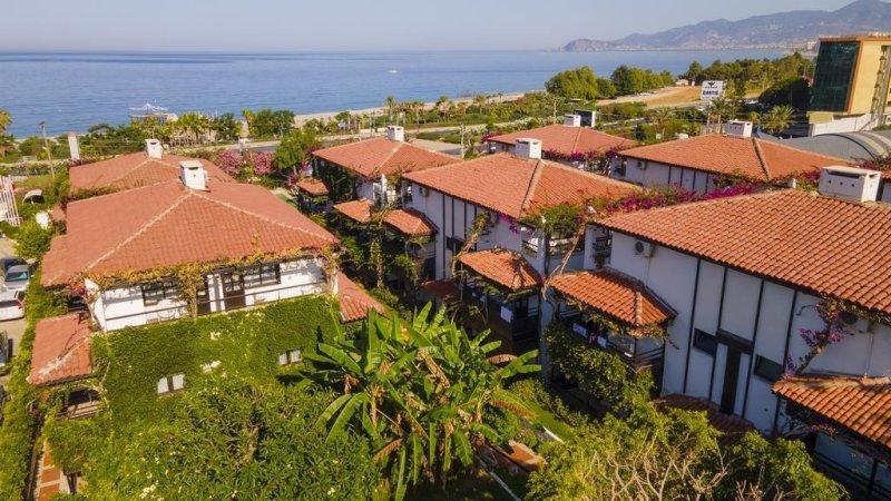 Alanya utazás Titan Club