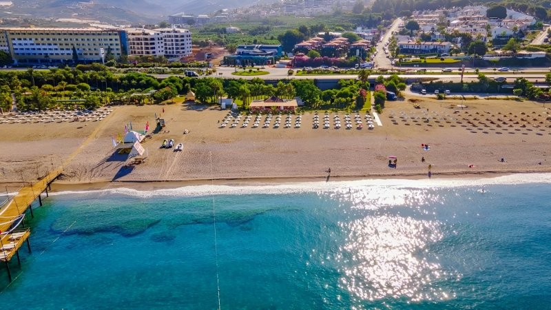 Alanya utazás Titan Club