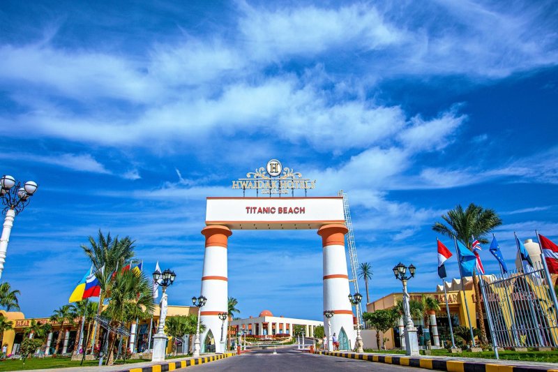 Hurghada utazás Titanic Beach Spa Aqua Park