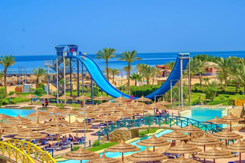 Hurghada utazás Titanic Beach Spa Aqua Park