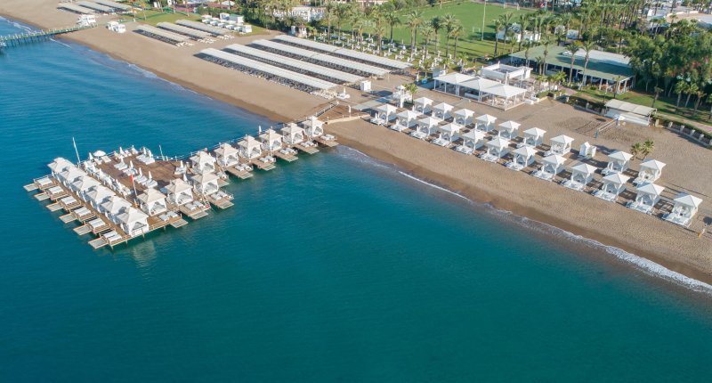 Antalya utazás Titanic Deluxe Lara