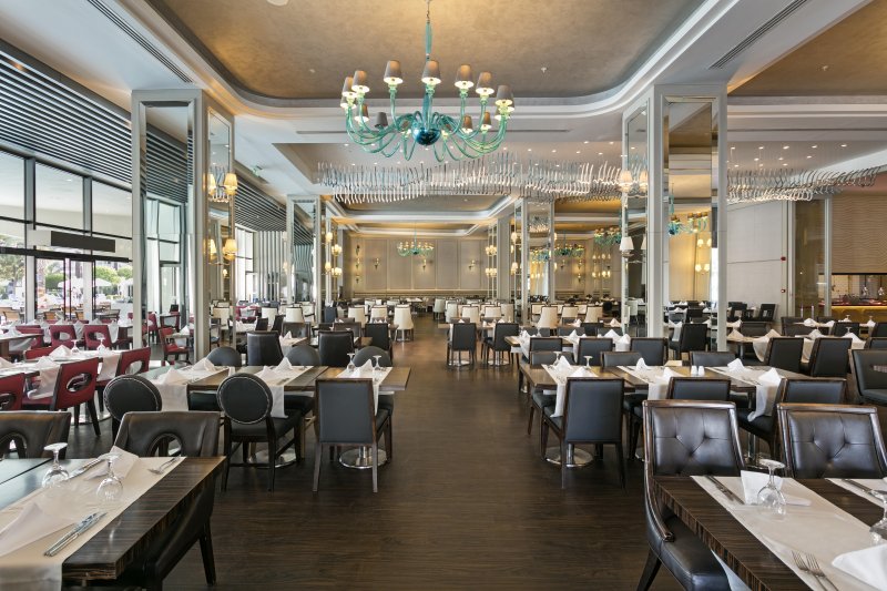 Antalya utazás Titanic Deluxe Lara