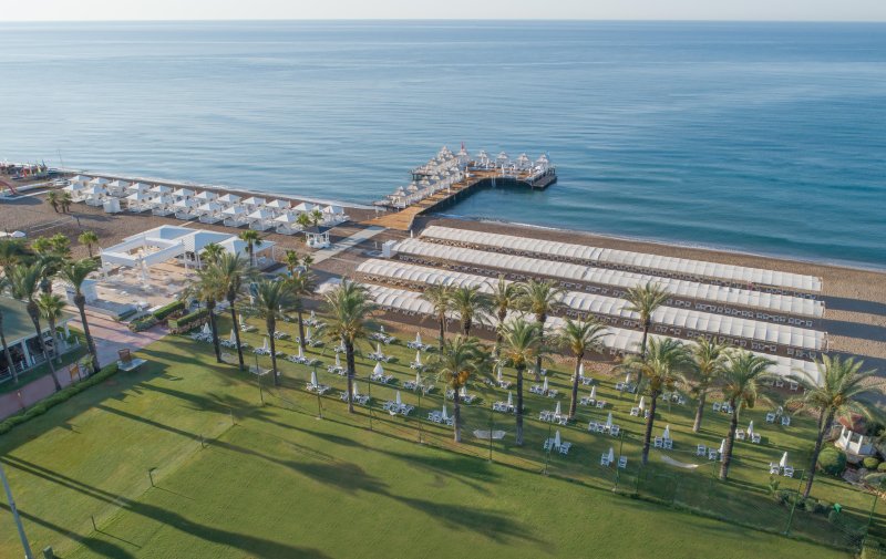 Antalya utazás Titanic Deluxe Lara