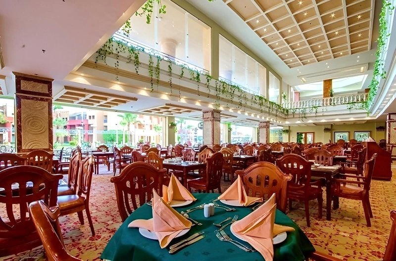 Hurghada utazás Titanic Palace Resort