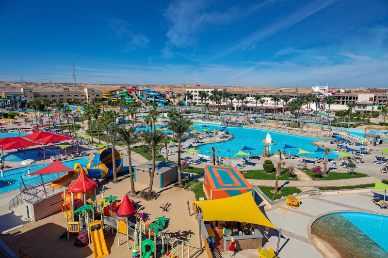 Hurghada utazás Titanic Resort & Aquapark