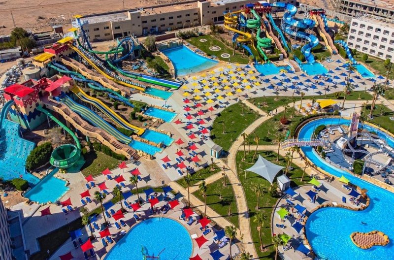 Hurghada utazás Titanic Resort & Aquapark