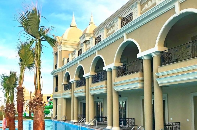 Hurghada utazás Titanic Royal Resort