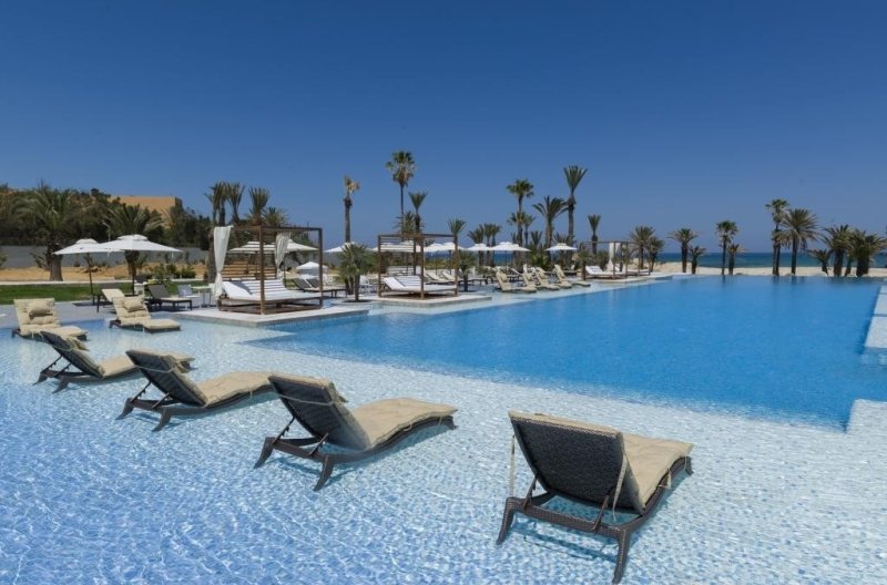 Sousse utazás Tour Khalef