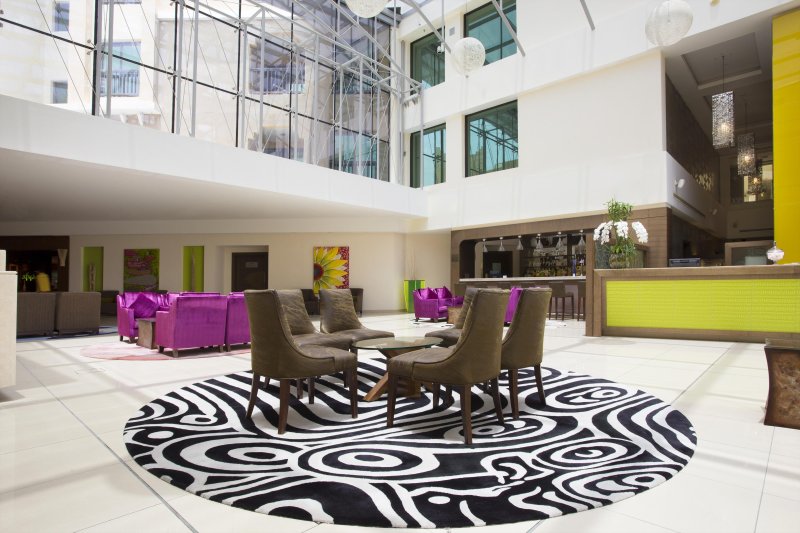 Abu Dhabi utazás Traders Hotel Qaryat Al Beri Abu Dhabi