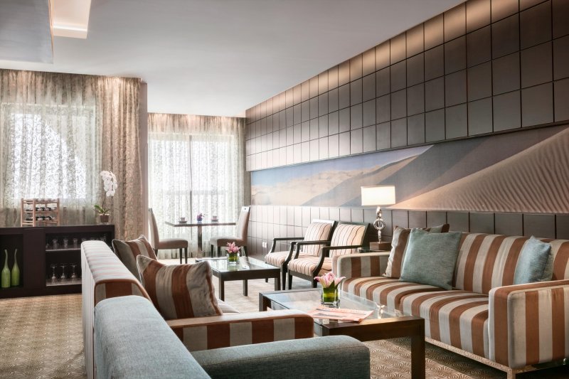 Abu Dhabi utazás Traders Hotel Qaryat Al Beri Abu Dhabi